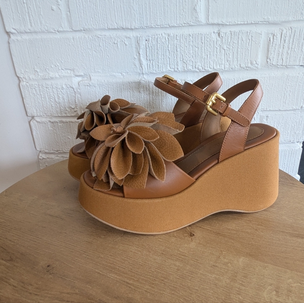 See by Chloe Magnolia Heels NWOT Size 37